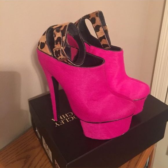 London Trash Wynne- Pink/Leopard Size 10 - Picture 2 of 8